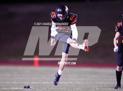 Thumbnail 2 in Holland vs. Centerville (UIL 2A Regional Playoff) photogallery.