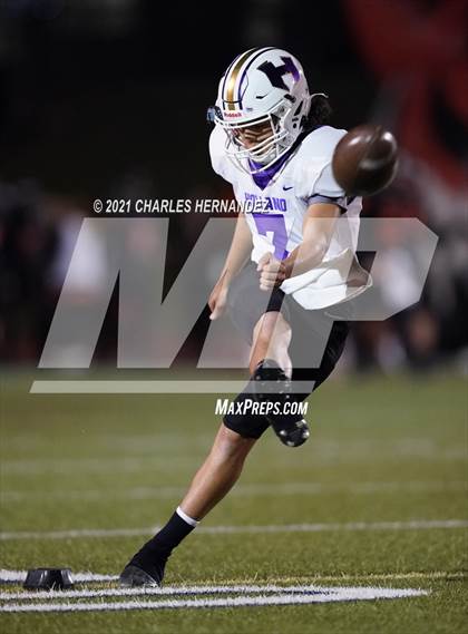 Thumbnail 3 in Holland vs. Centerville (UIL 2A Regional Playoff) photogallery.