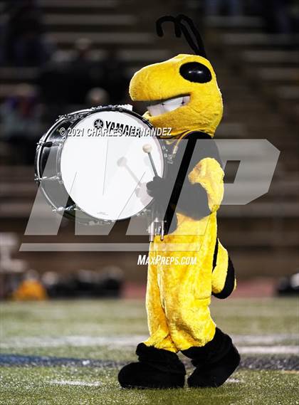 Thumbnail 1 in Holland vs. Centerville (UIL 2A Regional Playoff) photogallery.