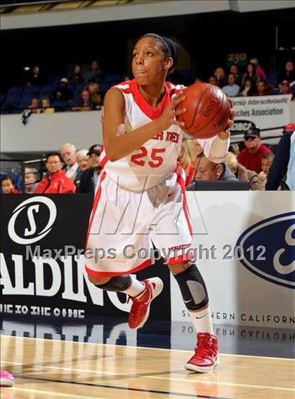 Thumbnail 2 in Santiago vs. Mater Dei (CIF SS D1AA Semifinal) photogallery.