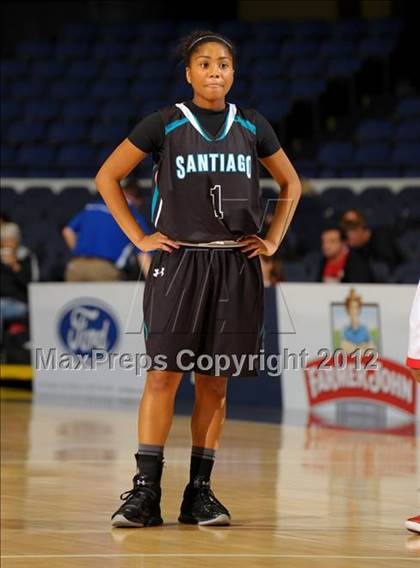 Thumbnail 3 in Santiago vs. Mater Dei (CIF SS D1AA Semifinal) photogallery.