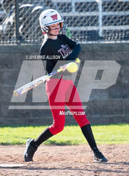 Thumbnail 3 in Whitwell vs Girls Prep photogallery.