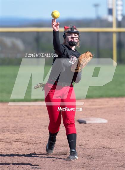 Thumbnail 3 in Whitwell vs Girls Prep photogallery.