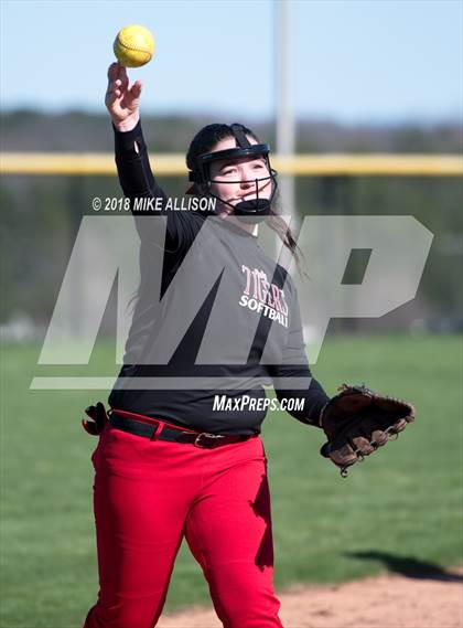 Thumbnail 3 in Whitwell vs Girls Prep photogallery.