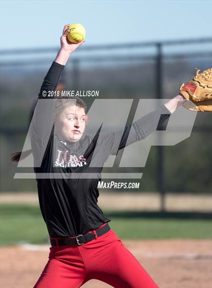 Thumbnail 3 in Whitwell vs Girls Prep photogallery.