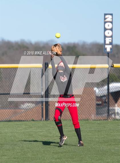 Thumbnail 1 in Whitwell vs Girls Prep photogallery.
