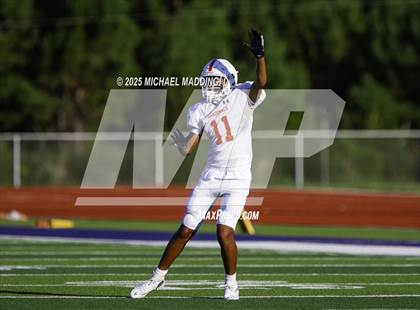 Thumbnail 3 in JV: Bridge City vs Hardin-Jefferson photogallery.
