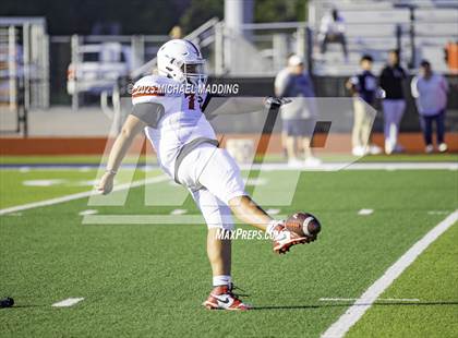 Thumbnail 2 in JV: Bridge City vs Hardin-Jefferson photogallery.