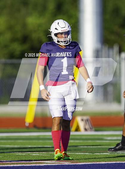 Thumbnail 2 in JV: Bridge City vs Hardin-Jefferson photogallery.