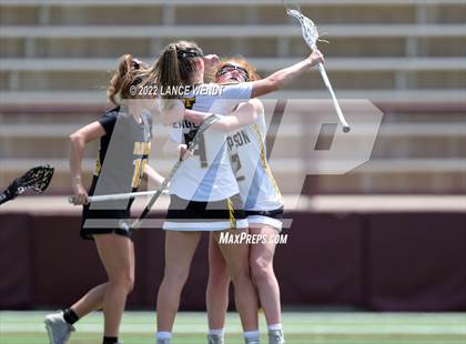 Thumbnail 2 in Green Mountain vs. Thompson Valley (CHSAA 4A Championship) photogallery.