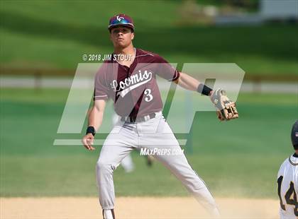 Thumbnail 3 in Loomis Chaffee @ Trinity-Pawling photogallery.