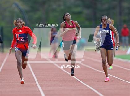 Thumbnail 1 in James Rollerson Memorial Relays (Relays) photogallery.