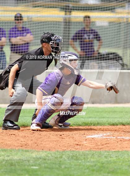 Thumbnail 2 in Valley Center vs Kapaun Mt Carmel (KSHSAA 5A Regional Playoff) photogallery.