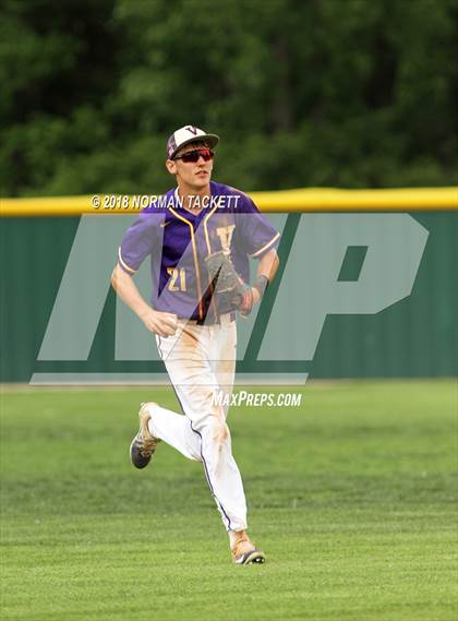 Thumbnail 2 in Valley Center vs Kapaun Mt Carmel (KSHSAA 5A Regional Playoff) photogallery.