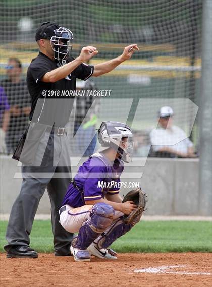 Thumbnail 2 in Valley Center vs Kapaun Mt Carmel (KSHSAA 5A Regional Playoff) photogallery.