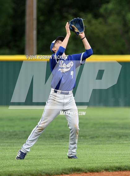 Thumbnail 2 in Valley Center vs Kapaun Mt Carmel (KSHSAA 5A Regional Playoff) photogallery.