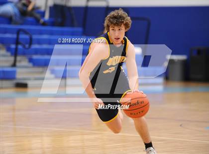 Thumbnail 2 in Lamar Houston vs. McKinney (McDonald's Texas Invitational) photogallery.