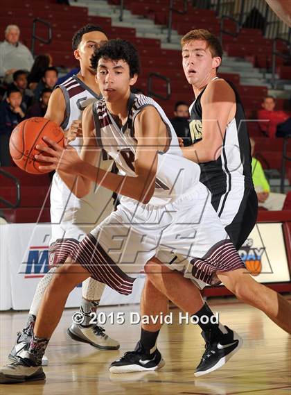 Thumbnail 2 in Laguna Hills @ Rancho Mirage (MaxPreps Holiday Classic) photogallery.