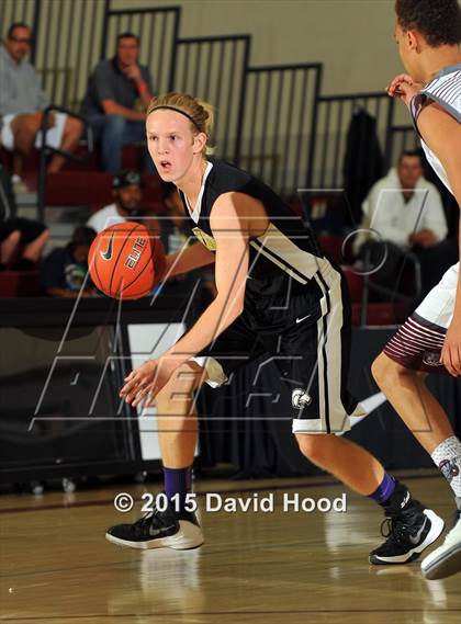 Thumbnail 1 in Laguna Hills @ Rancho Mirage (MaxPreps Holiday Classic) photogallery.