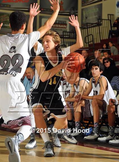 Thumbnail 3 in Laguna Hills @ Rancho Mirage (MaxPreps Holiday Classic) photogallery.