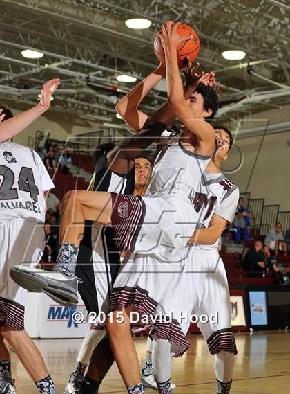 Thumbnail 2 in Laguna Hills @ Rancho Mirage (MaxPreps Holiday Classic) photogallery.