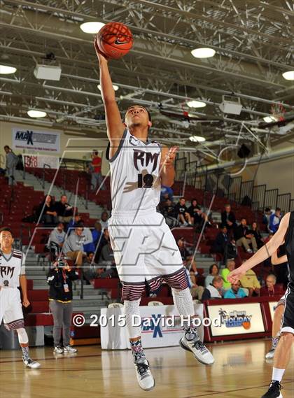 Thumbnail 2 in Laguna Hills @ Rancho Mirage (MaxPreps Holiday Classic) photogallery.