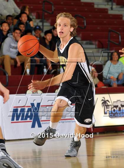 Thumbnail 2 in Laguna Hills @ Rancho Mirage (MaxPreps Holiday Classic) photogallery.