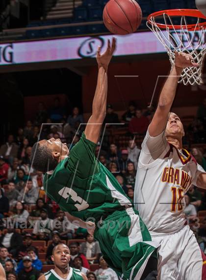 Thumbnail 3 in Granby Memorial vs. Weaver (CIAC Class S Final) photogallery.