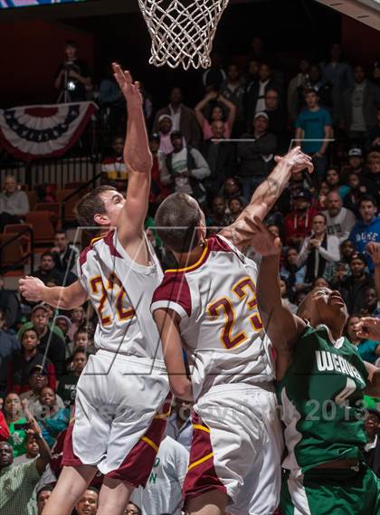 Thumbnail 3 in Granby Memorial vs. Weaver (CIAC Class S Final) photogallery.
