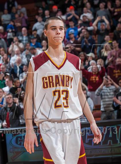 Thumbnail 3 in Granby Memorial vs. Weaver (CIAC Class S Final) photogallery.