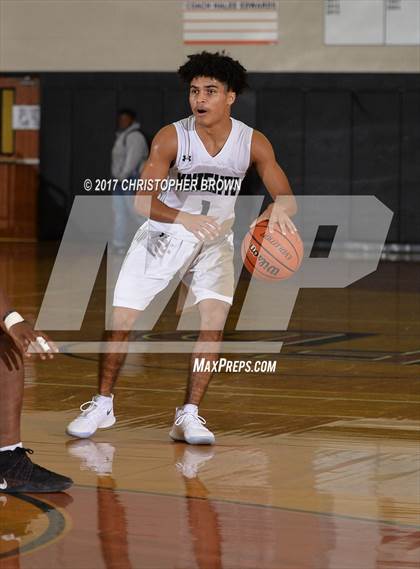 Thumbnail 1 in Fort Bend Austin vs Clear Falls (McDonald's Texas Invitational) photogallery.