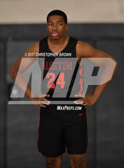 Thumbnail 1 in Fort Bend Austin vs Clear Falls (McDonald's Texas Invitational) photogallery.