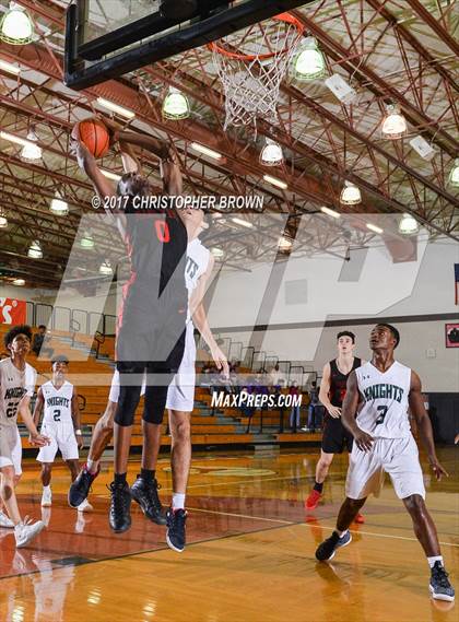 Thumbnail 3 in Fort Bend Austin vs Clear Falls (McDonald's Texas Invitational) photogallery.
