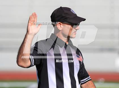 Thumbnail 2 in Simi Valley vs Glendale photogallery.