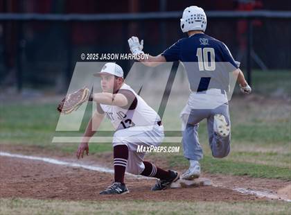 Thumbnail 1 in Perrin-Whitt @ Saint Jo photogallery.