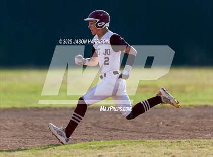 Thumbnail 1 in Perrin-Whitt @ Saint Jo photogallery.