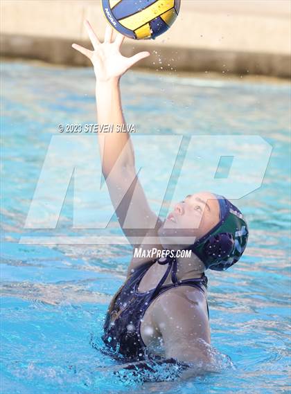 Thumbnail 2 in La Costa Canyon vs. Ramona (San Diego Open) photogallery.