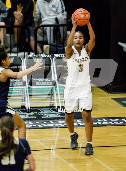Thumbnail 1 in Casteel vs. Clark (NIKE Tournament of Champions) photogallery.