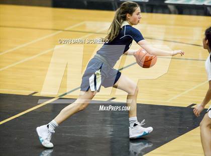 Thumbnail 3 in Casteel vs. Clark (NIKE Tournament of Champions) photogallery.