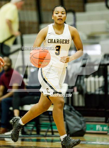 Thumbnail 3 in Casteel vs. Clark (NIKE Tournament of Champions) photogallery.
