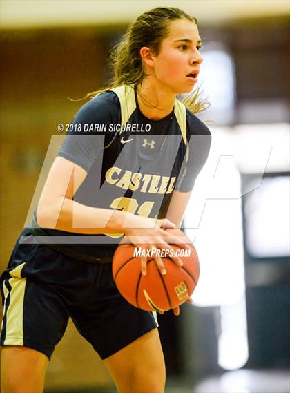 Thumbnail 2 in Casteel vs. Clark (NIKE Tournament of Champions) photogallery.
