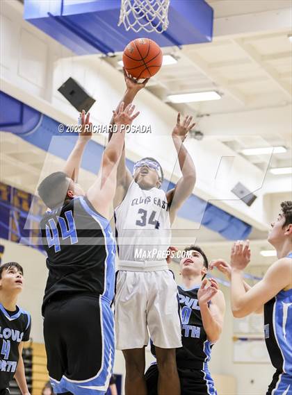 Thumbnail 3 in Clovis North vs. Clovis East photogallery.