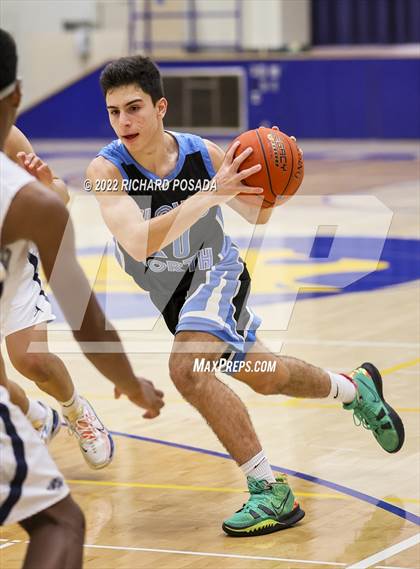 Thumbnail 2 in Clovis North vs. Clovis East photogallery.