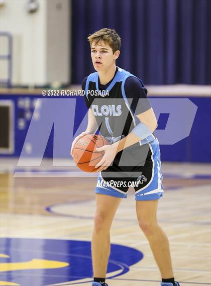 Thumbnail 2 in Clovis North vs. Clovis East photogallery.