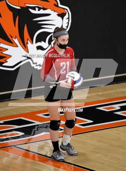 Thumbnail 3 in JV: Cuba/Spoon River Valley @ Illini Bluffs photogallery.