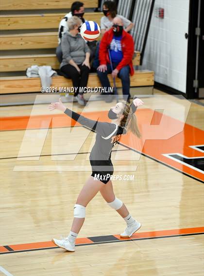 Thumbnail 3 in JV: Cuba/Spoon River Valley @ Illini Bluffs photogallery.