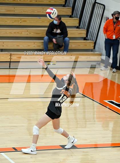 Thumbnail 1 in JV: Cuba/Spoon River Valley @ Illini Bluffs photogallery.