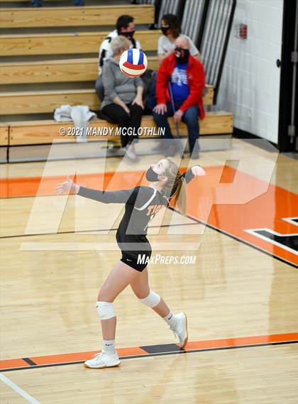Thumbnail 1 in JV: Cuba/Spoon River Valley @ Illini Bluffs photogallery.