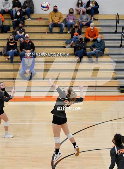Thumbnail 2 in JV: Cuba/Spoon River Valley @ Illini Bluffs photogallery.