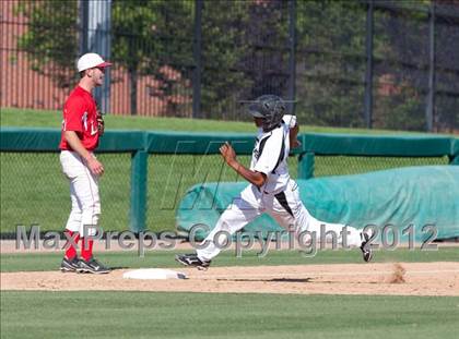 Thumbnail 2 in Enochs vs. Lodi (CIF SJS D1 Playoffs) photogallery.